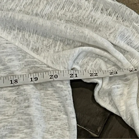 Free People Ivory Cut Out Peasant Blouse - Size Medium - Picture 10 of 14